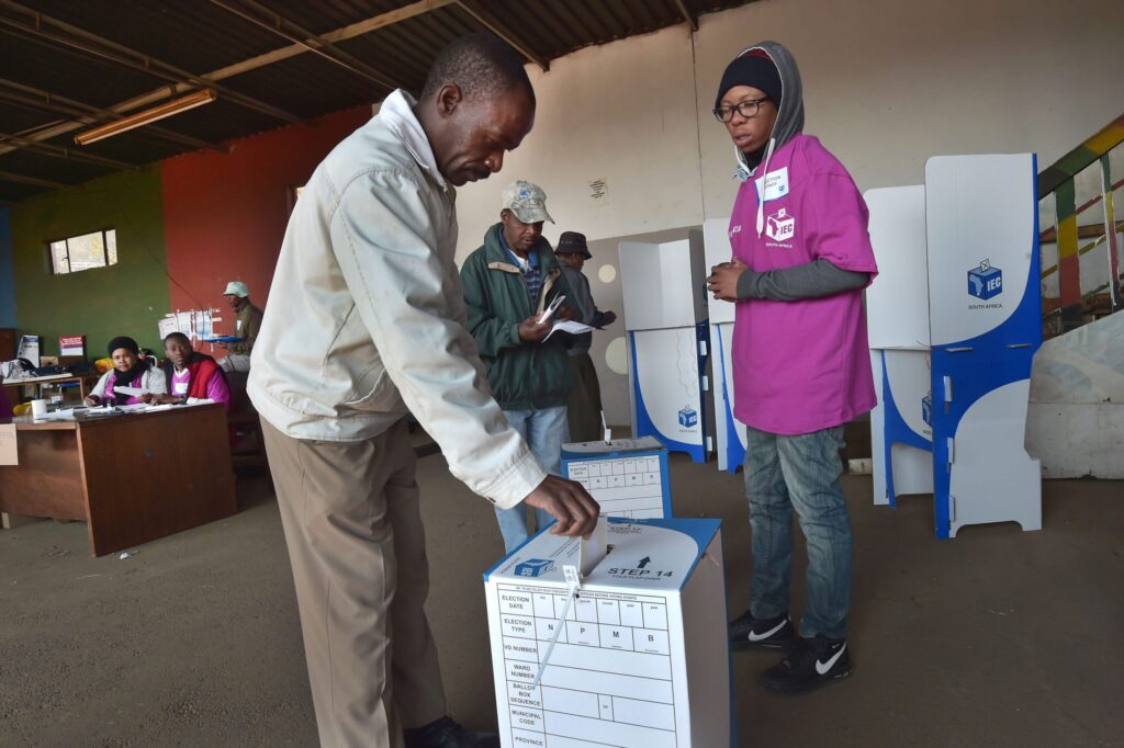 South Africans casting their vote in Mamelodi during 2016 Local Government Elections. 03 August 2016 Kopano Tlape GCIS